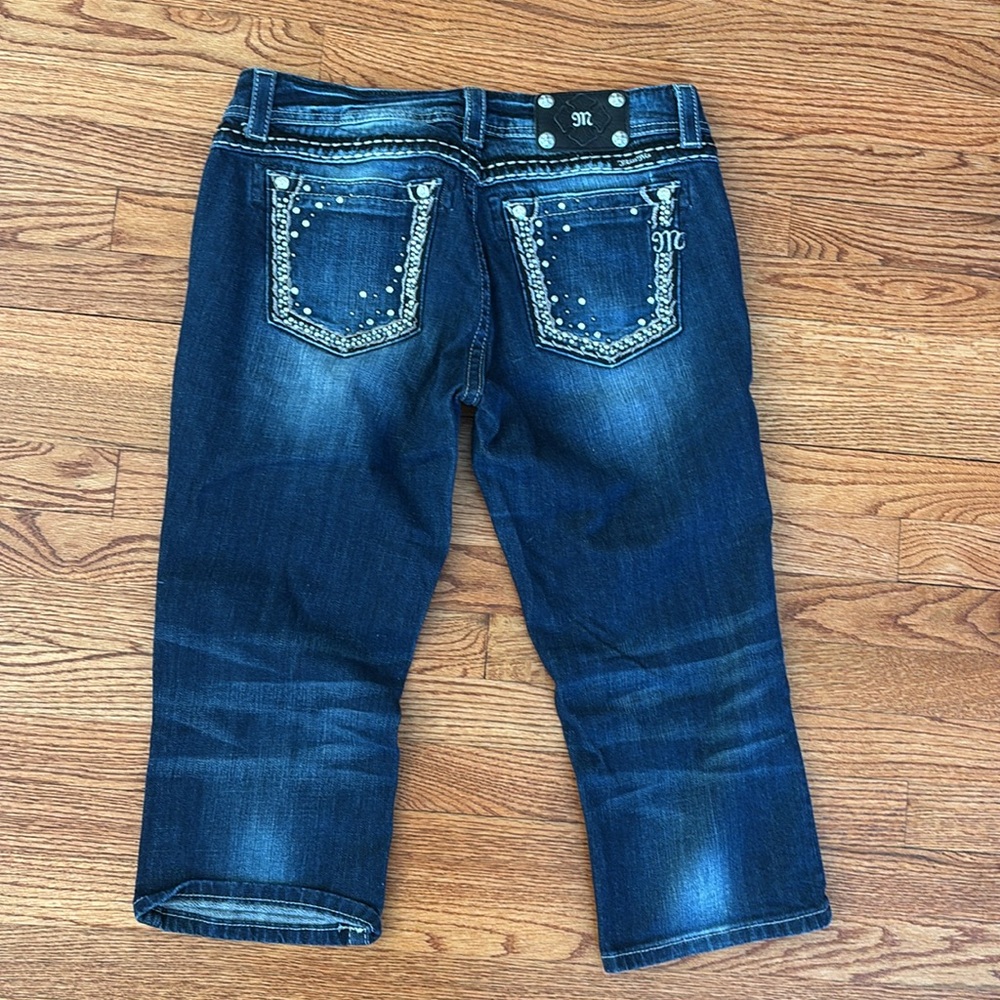 Miss Me Easy Crop Rhinestone Embellished Jeans Leather Logo Patch sz 30 PERFECT